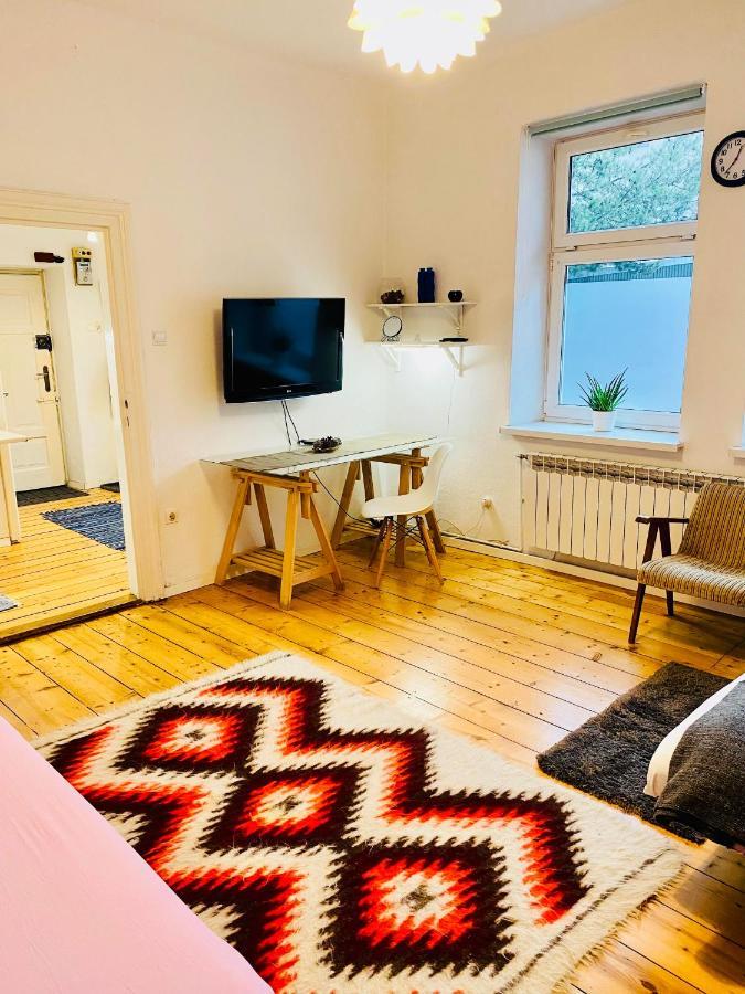 Apartment In Ivy Covered House, Near Old Town Krakau Exterior foto